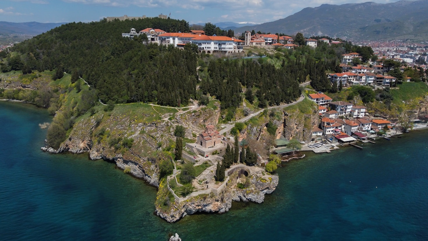 Crafting Unforgettable Experiences: The Travel With Hamza Way